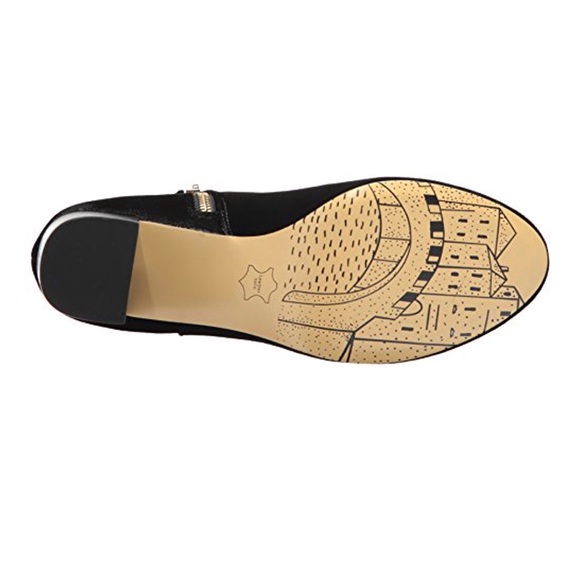 Bella Vita Women’s Ankle Bootie, Black Velvet 7.5 - Picture 4 of 5